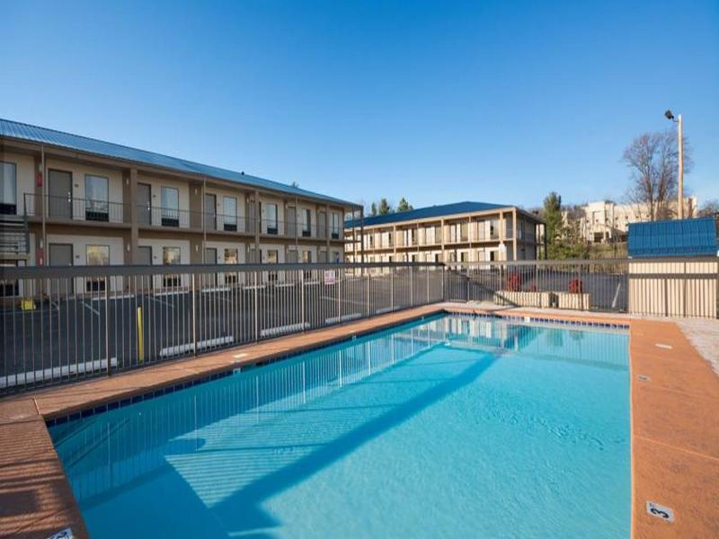 Days Inn By Wyndham Cookeville Eksteriør bilde